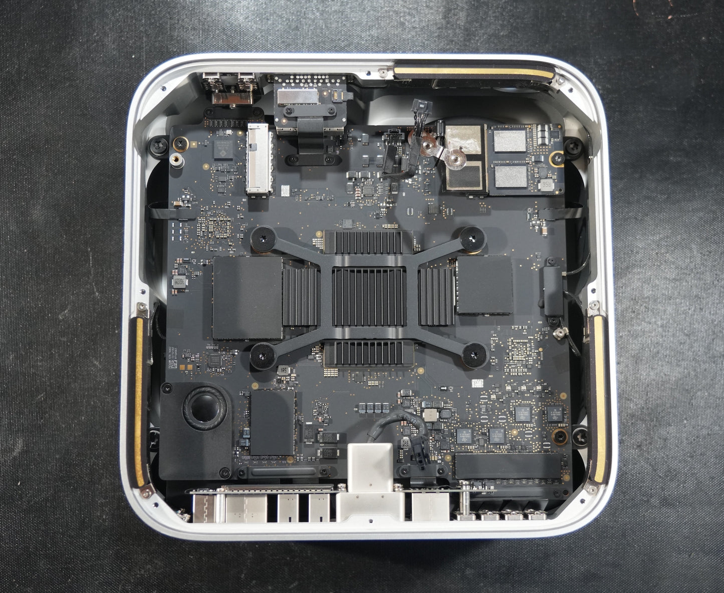 Mac Studio: Storage Expansion Module ( 16TB / 8TB / 4TB / 2TB )