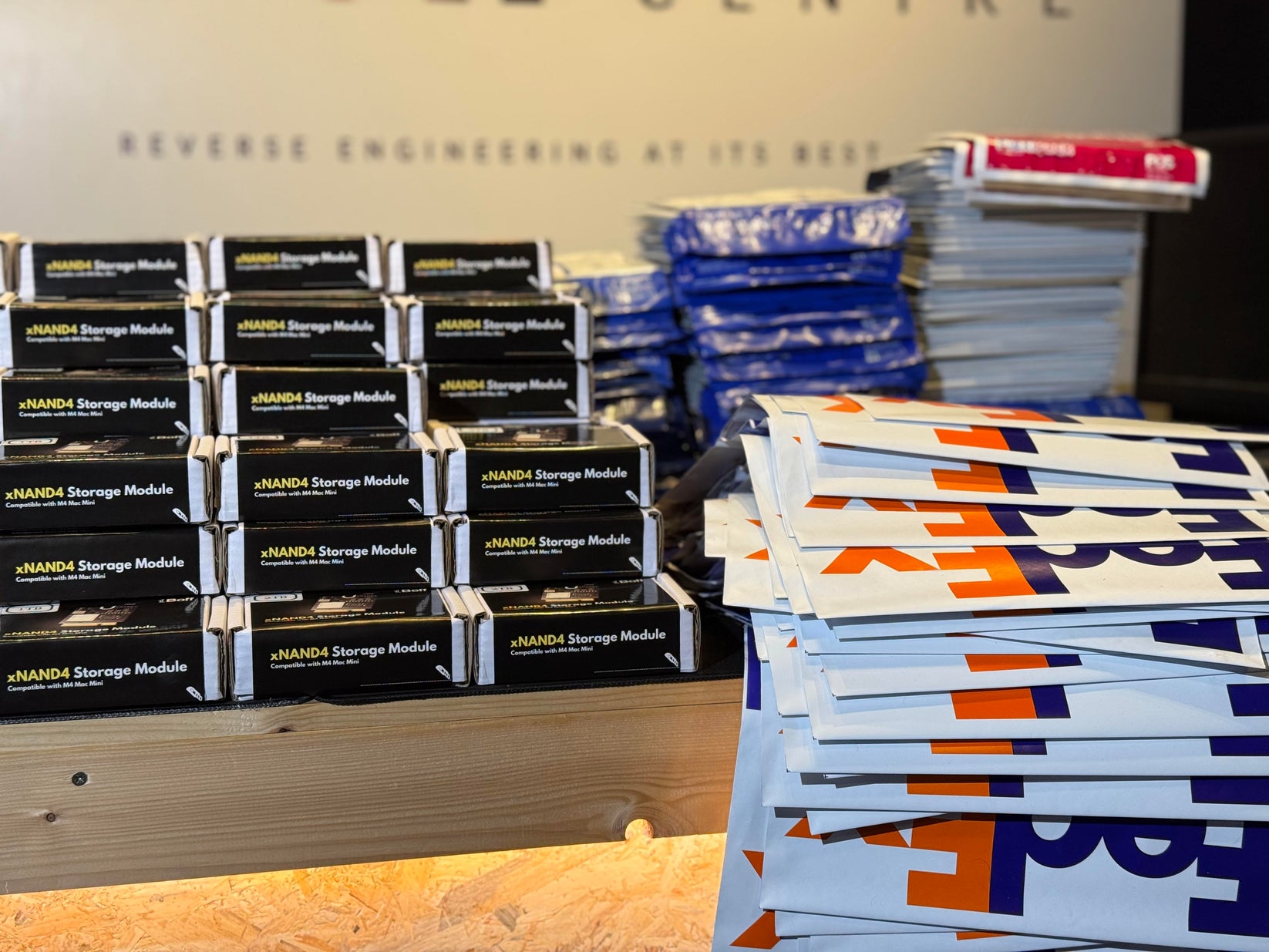 M4 Mac Mini : Storage Expansion Module (2TB / 1TB) – iBoff RCC